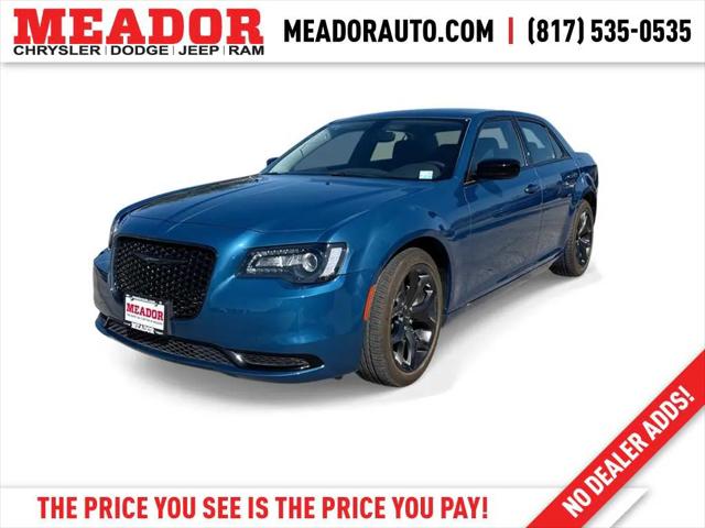 2023 Chrysler 300 Touring