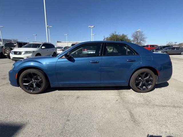 2023 Chrysler 300 Touring
