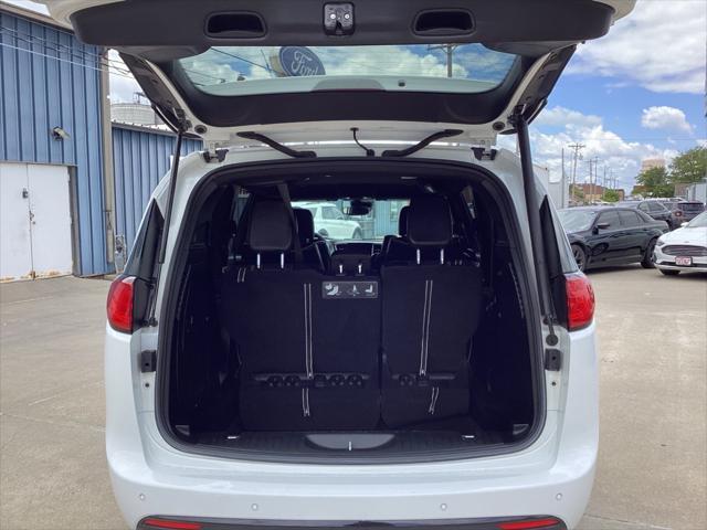 2020 Chrysler Pacifica Hybrid Limited