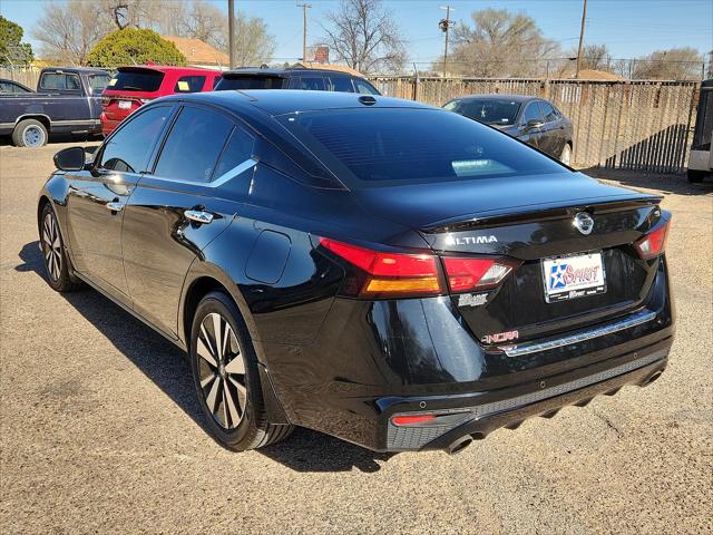 2022 Nissan Altima SL FWD