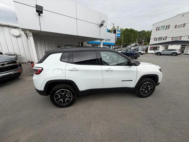 2025 Jeep Compass Trailhawk 4x4