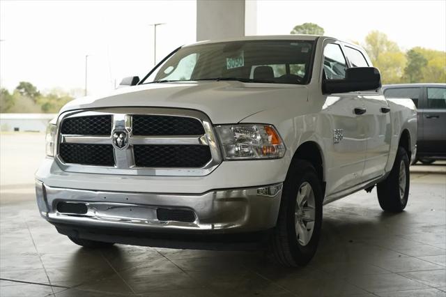 2023 RAM 1500 Classic SLT Crew Cab 4x4 57 Box