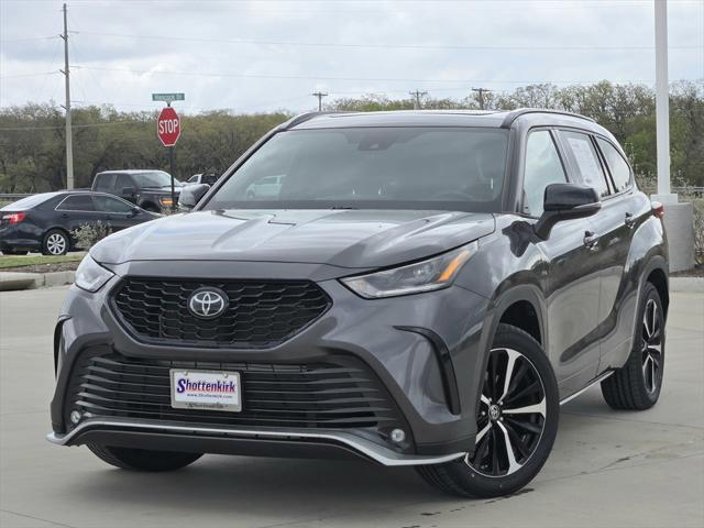 2022 Toyota Highlander XSE