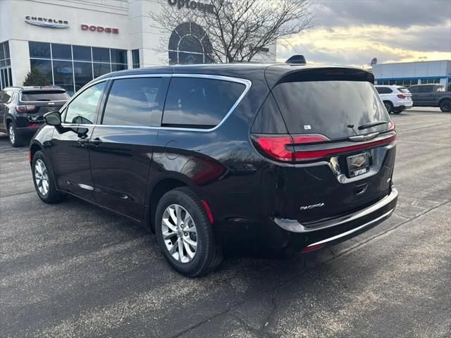 2025 Chrysler Pacifica PACIFICA SELECT AWD