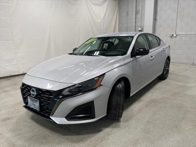 2023 Nissan Altima SR FWD