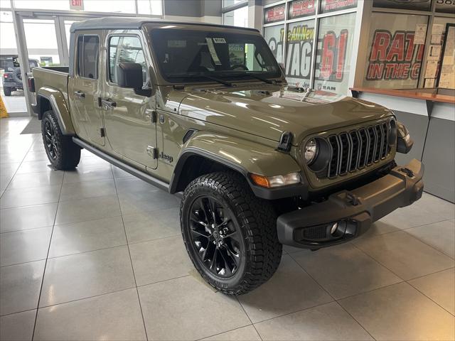 2025 Jeep Gladiator GLADIATOR NIGHTHAWK 4X4