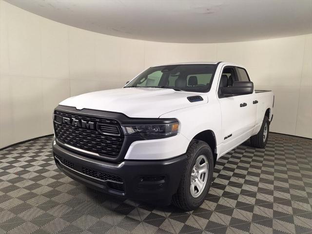 2025 RAM Ram 1500 RAM 1500 TRADESMAN QUAD CAB 4X2 64 BOX