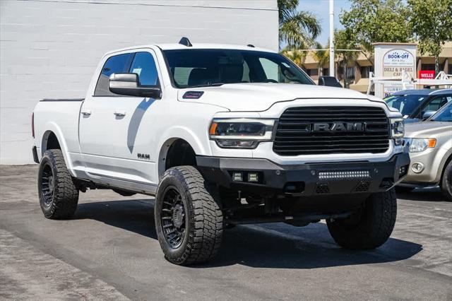 2020 RAM 2500 Laramie Crew Cab 4X4 64 Box