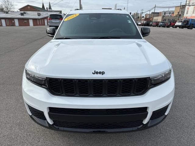 2023 Jeep Grand Cherokee L Altitude 4x4