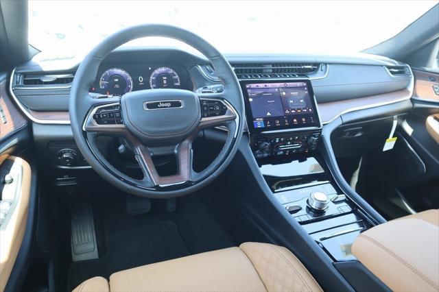 2025 Jeep Grand Cherokee GRAND CHEROKEE L SUMMIT 4X4