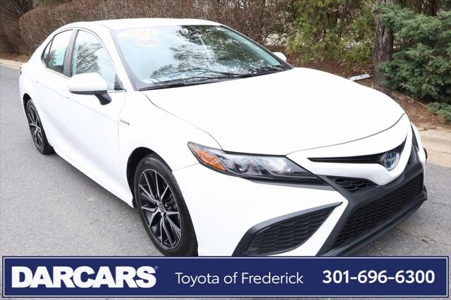 2021 Toyota Camry SE Hybrid