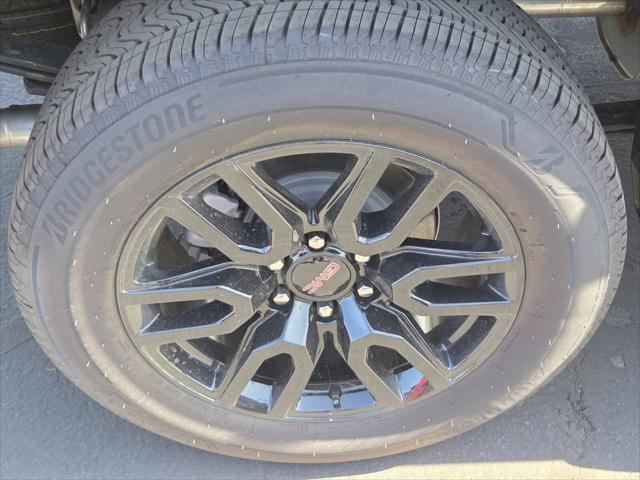 2025 GMC Sierra 1500 4WD Crew Cab Short Box Elevation with 3SB
