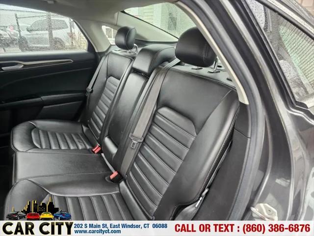 2016 Ford Fusion SE