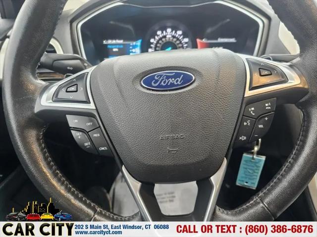 2016 Ford Fusion SE