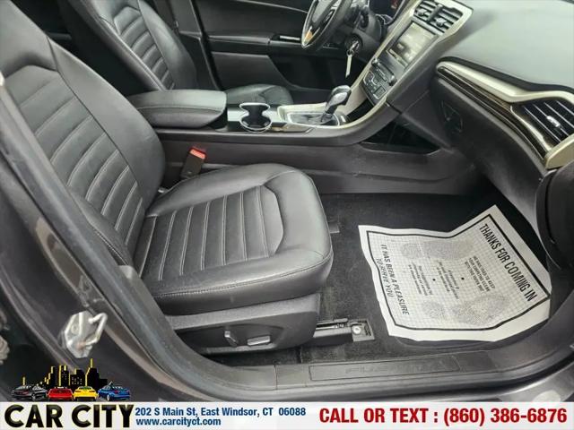 2016 Ford Fusion SE