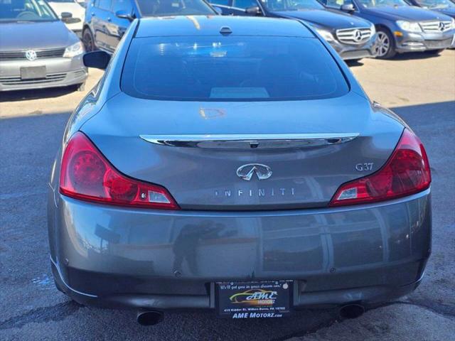 2011 INFINITI G37 Journey