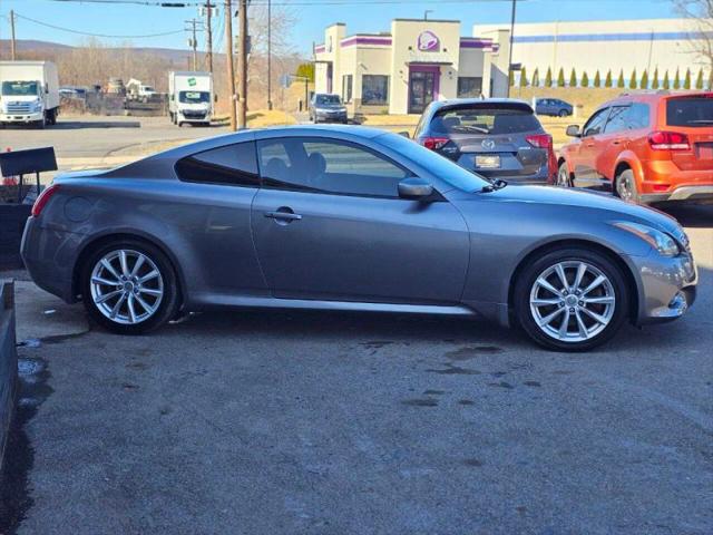 2011 INFINITI G37 Journey