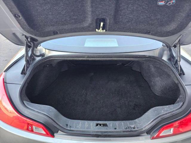 2011 INFINITI G37 Journey