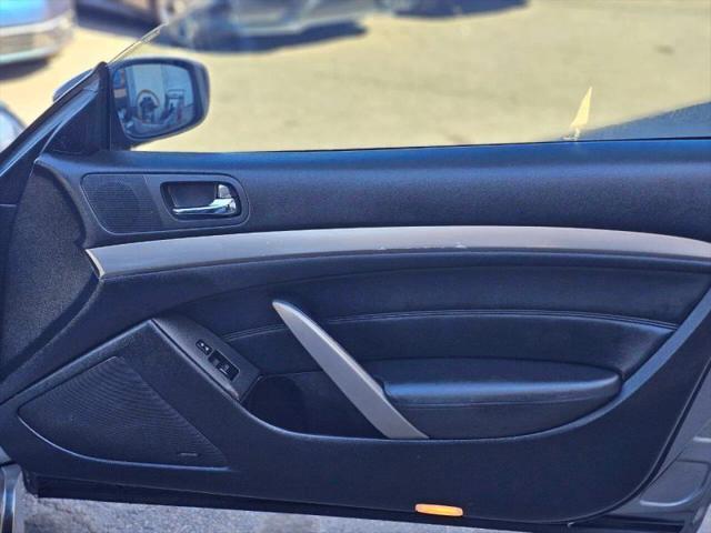 2011 INFINITI G37 Journey