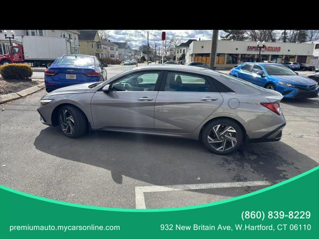 2025 Hyundai Elantra Limited