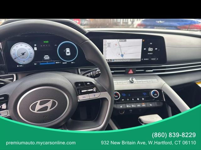 2025 Hyundai Elantra Limited