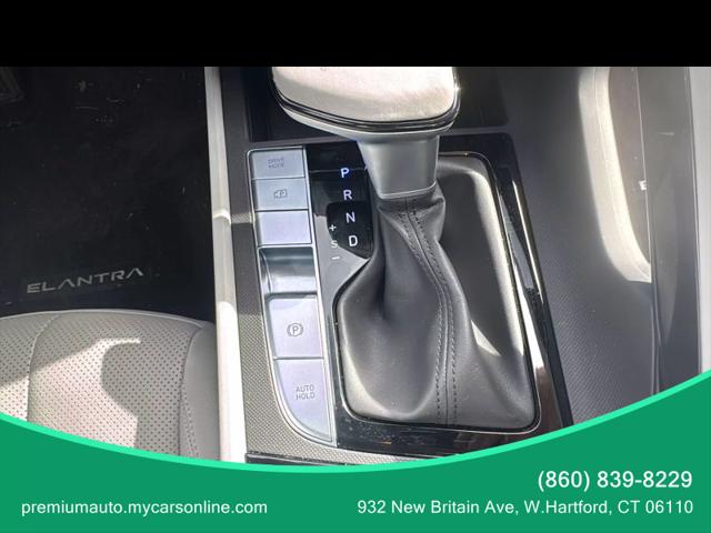 2025 Hyundai Elantra Limited