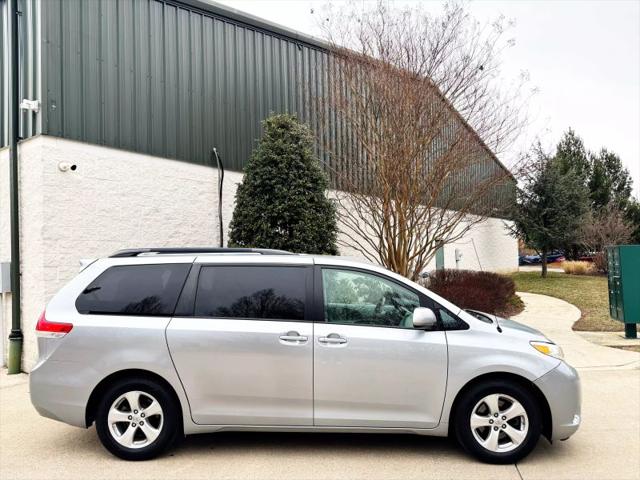 2014 Toyota Sienna LE