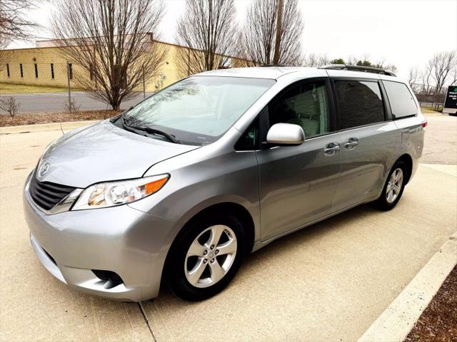 2014 Toyota Sienna LE