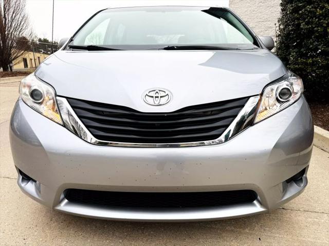 2014 Toyota Sienna LE
