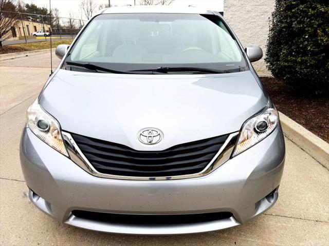 2014 Toyota Sienna LE