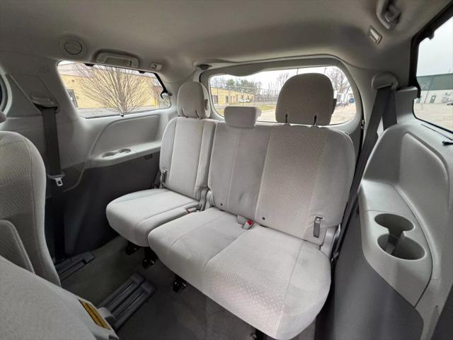 2014 Toyota Sienna LE