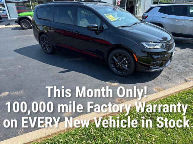 2025 Chrysler Pacifica PACIFICA LIMITED