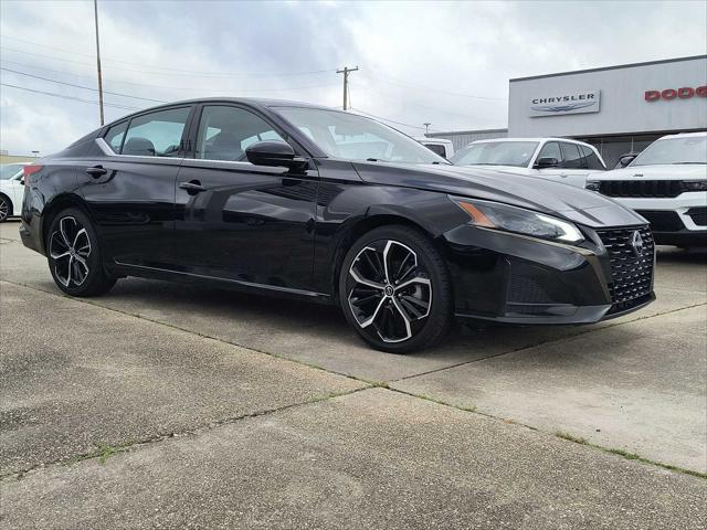 2023 Nissan Altima SR FWD
