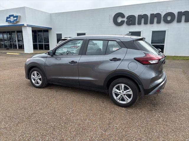 2024 Nissan Kicks S Xtronic CVT