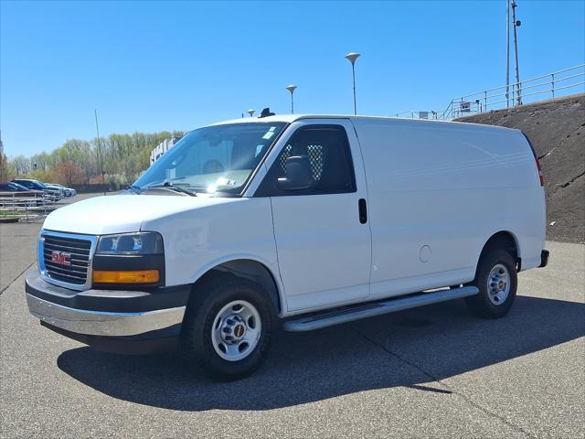 2023 GMC Savana Cargo RWD 2500 Regular Wheelbase Work Van