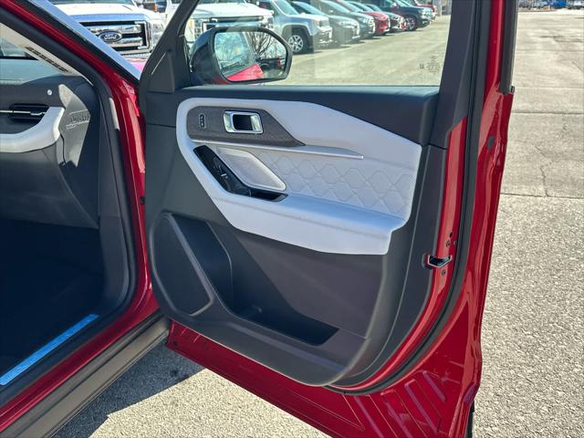 2025 Ford Explorer Platinum