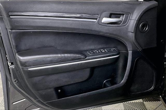 Used 2018 Chrysler 300 For Sale in Millington, TN