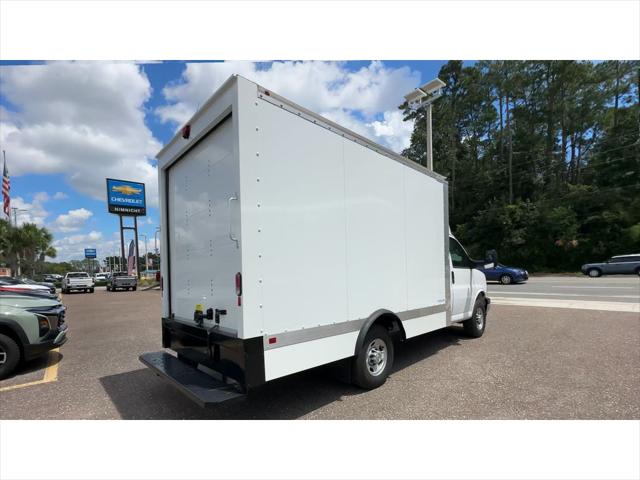 2025 Chevrolet Express Cutaway Work Van