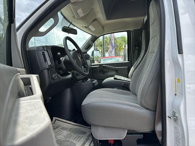 2025 Chevrolet Express Cutaway Work Van