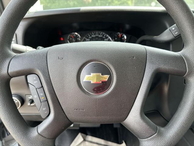 2025 Chevrolet Express Cutaway Work Van