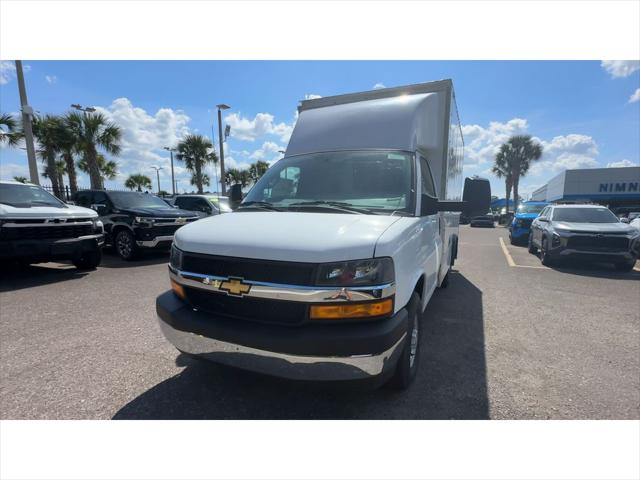 2025 Chevrolet Express Cutaway Work Van