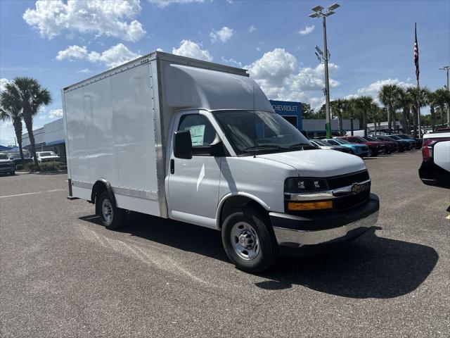 2025 Chevrolet Express Cutaway Work Van