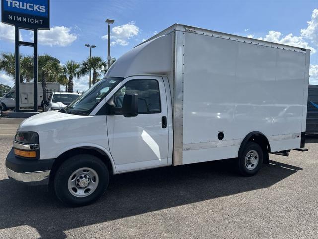 2025 Chevrolet Express Cutaway Work Van