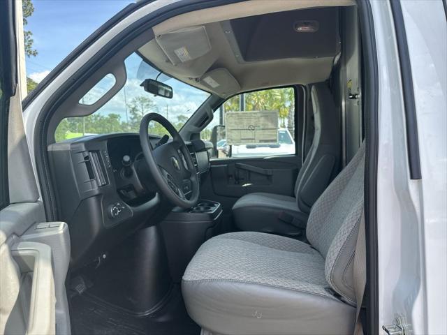 2025 Chevrolet Express Cutaway Work Van
