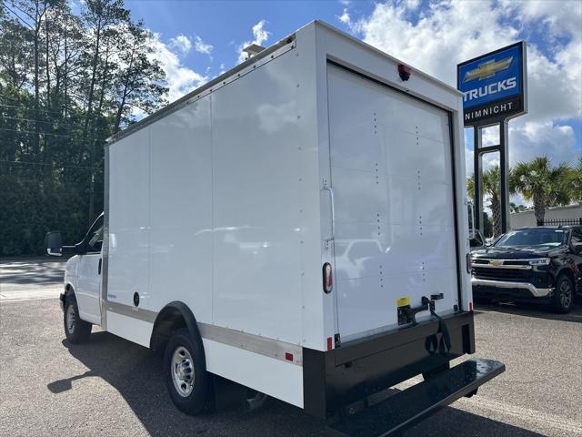 2025 Chevrolet Express Cutaway Work Van