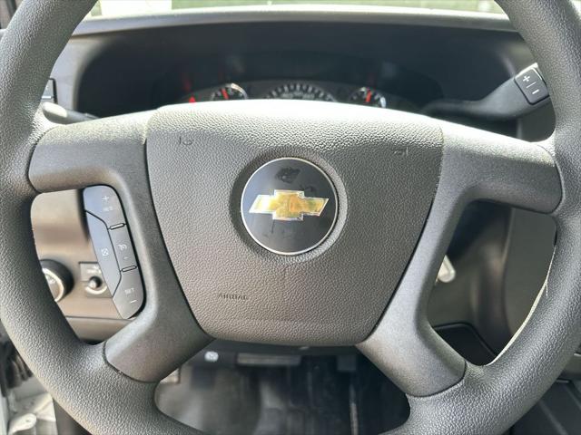 2025 Chevrolet Express Cutaway Work Van