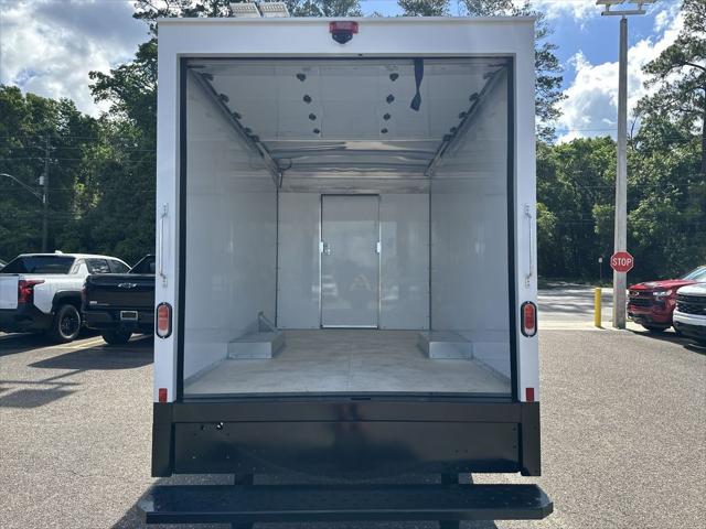 2025 Chevrolet Express Cutaway Work Van