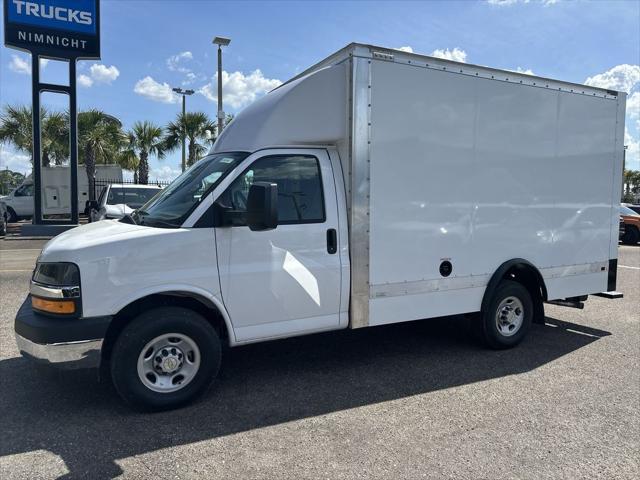 2025 Chevrolet Express Cutaway Work Van