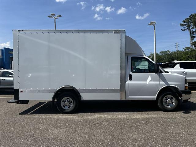2025 Chevrolet Express Cutaway Work Van