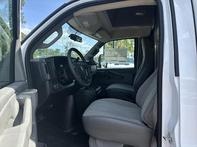 2025 Chevrolet Express Cutaway Work Van